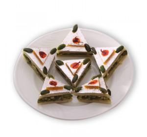 Dadus Badam Pista Sandwich
