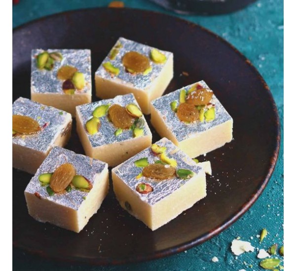 Almond House Kismis Burfi